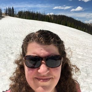 Meet your Posher, Stacy